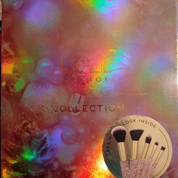 Makeup brushes - Picture 2 of 3